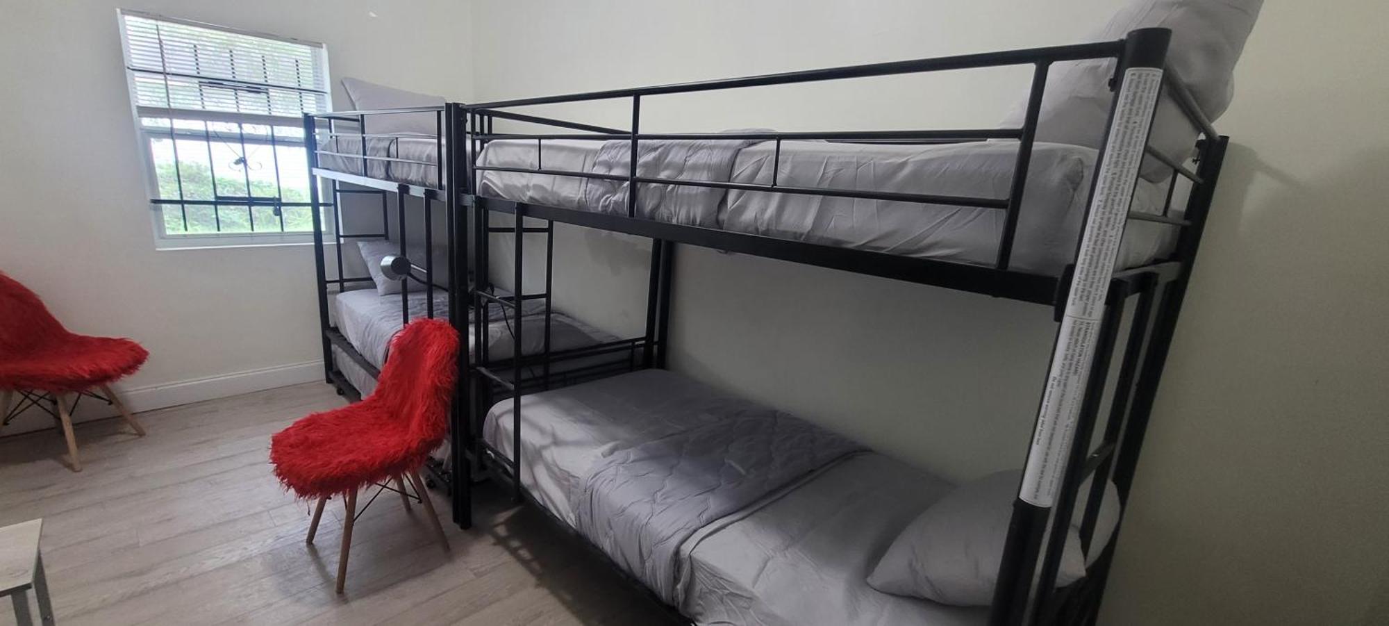 Large, Central, Lovely & Cozy 4Bed/2Bath - House By Everbank Stadium 잭슨빌 외부 사진