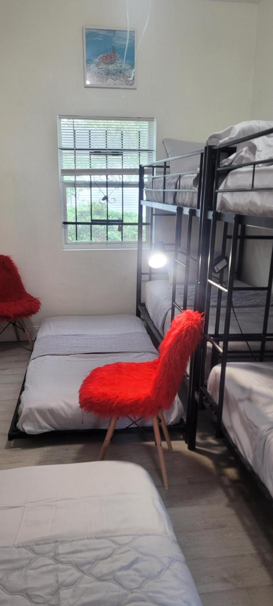 Large, Central, Lovely & Cozy 4Bed/2Bath - House By Everbank Stadium 잭슨빌 외부 사진