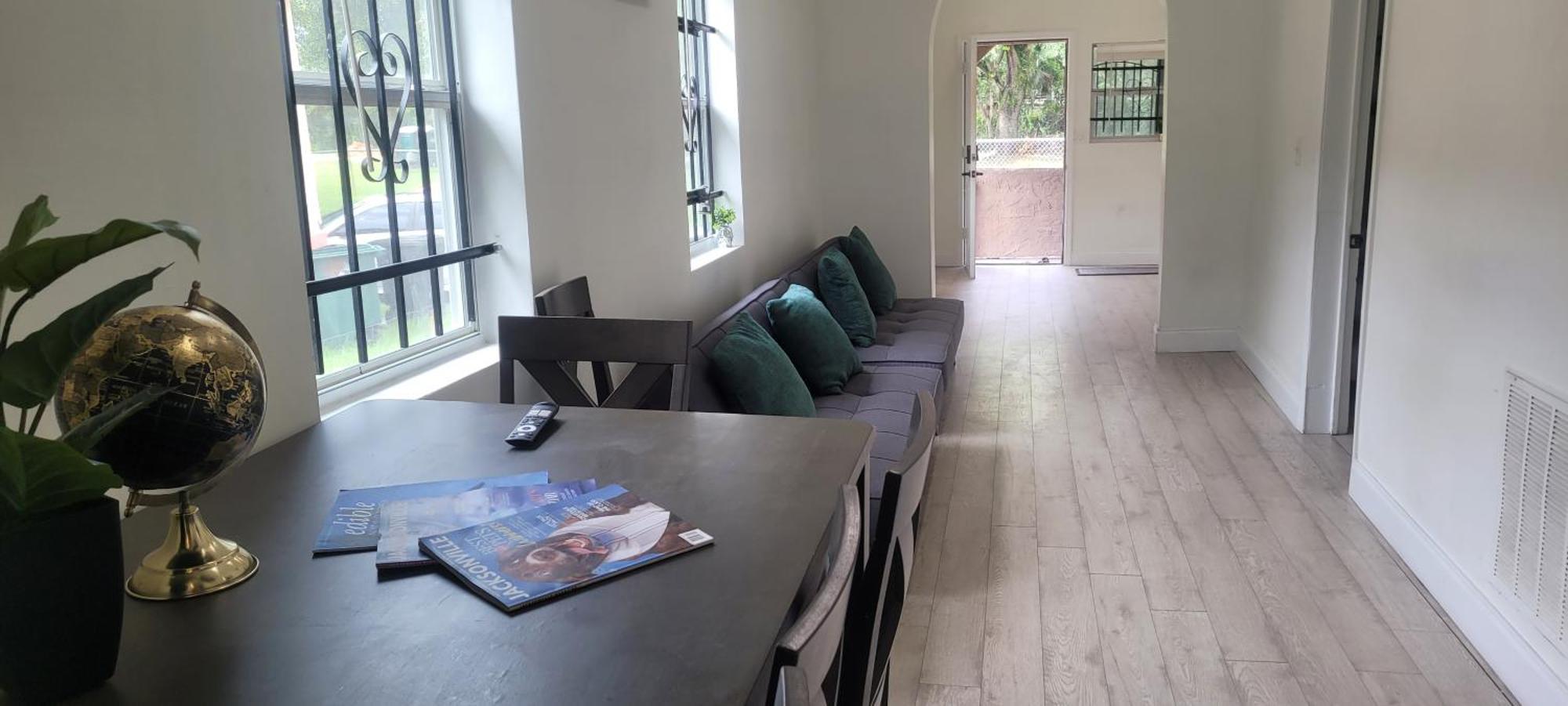 Large, Central, Lovely & Cozy 4Bed/2Bath - House By Everbank Stadium 잭슨빌 외부 사진