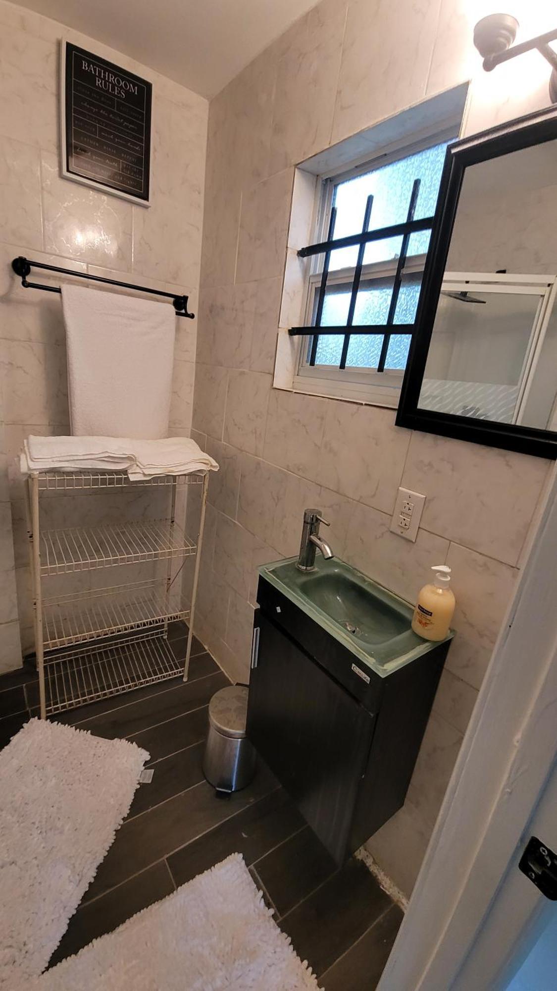 Large, Central, Lovely & Cozy 4Bed/2Bath - House By Everbank Stadium 잭슨빌 외부 사진